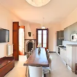 La Timpa - Antica E Maestosa Con Jacuzzi Privata Con Meravigliosa Vista Sull'etna E Sul Mare Acireale