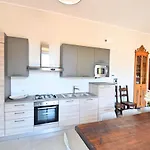 La Timpa - Antica E Maestosa Con Jacuzzi Privata Con Meravigliosa Vista Sull'etna E Sul Mare *