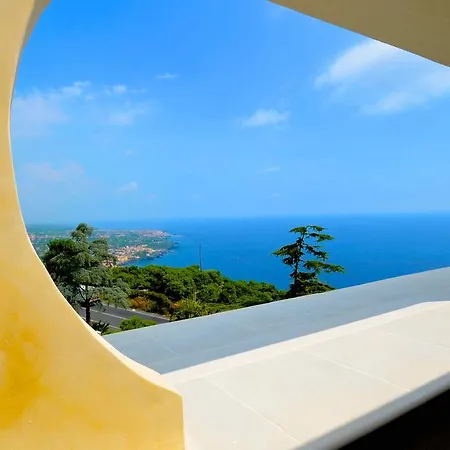 La Timpa: Majestic Etna And Sea View With Private Jacuzzi Acireale