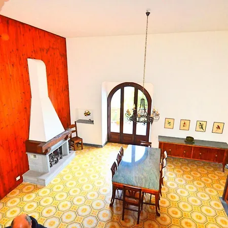 Villa La Timpa: Majestic Etna And Sea View With Private Jacuzzi Acireale