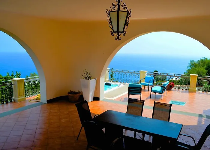 La Timpa - Antica E Maestosa Con Jacuzzi Privata Con Meravigliosa Vista Sull'etna E Sul Mare Acireale