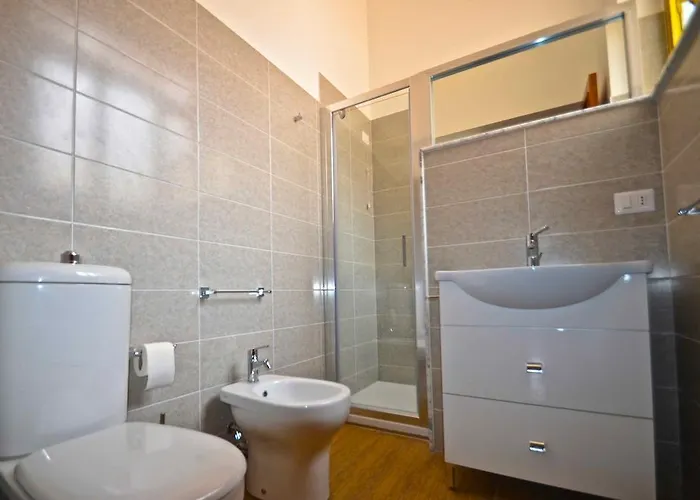 La Timpa - Antica E Maestosa Con Jacuzzi Privata Con Meravigliosa Vista Sull'etna E Sul Mare Villa