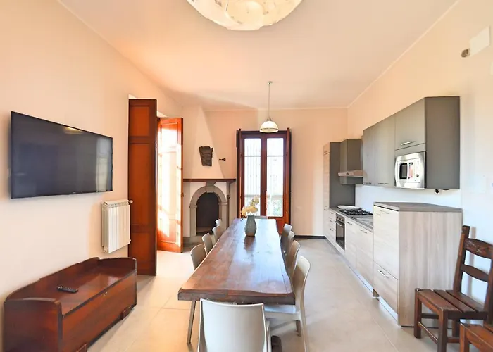 La Timpa - Antica E Maestosa Con Jacuzzi Privata Con Meravigliosa Vista Sull'etna E Sul Mare Acireale