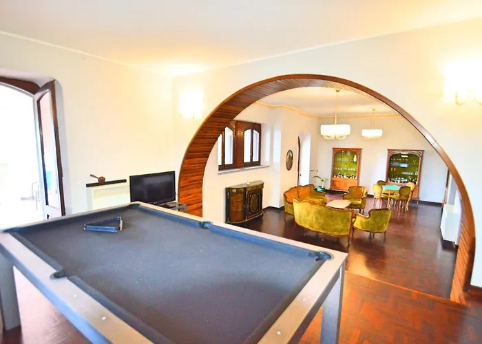 Villa La Timpa - Antica E Maestosa Con Jacuzzi Privata Con Meravigliosa Vista Sull'etna E Sul Mare Acireale